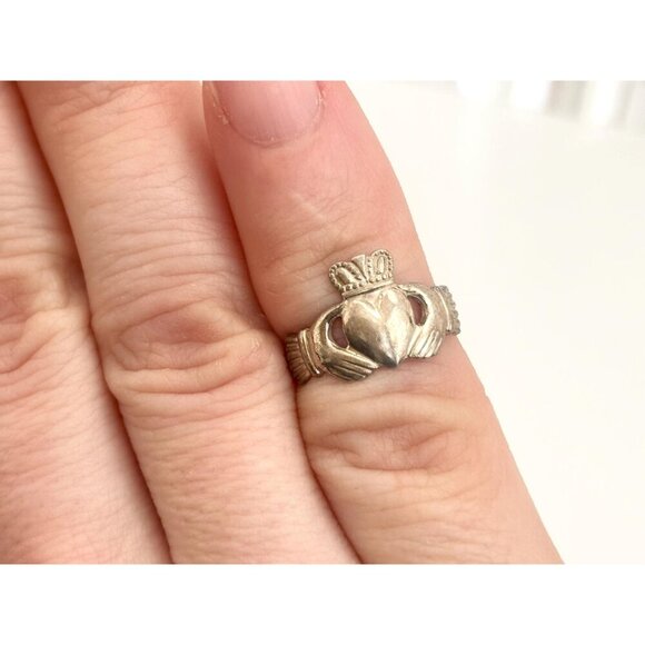 Irish Made Claddagh Heart & Crown Sterling Silver 925 Vintage Ring - sz 3 - Picture 11 of 13